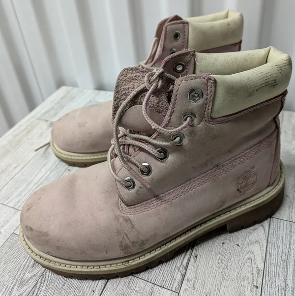 Timberland Pink Kids Lace-Up Boots - Picture 2 of 9